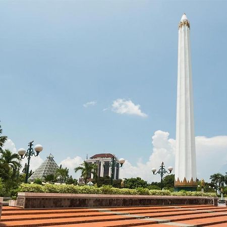 Super Oyo 168 K-15 Residence Сурабая Екстер'єр фото