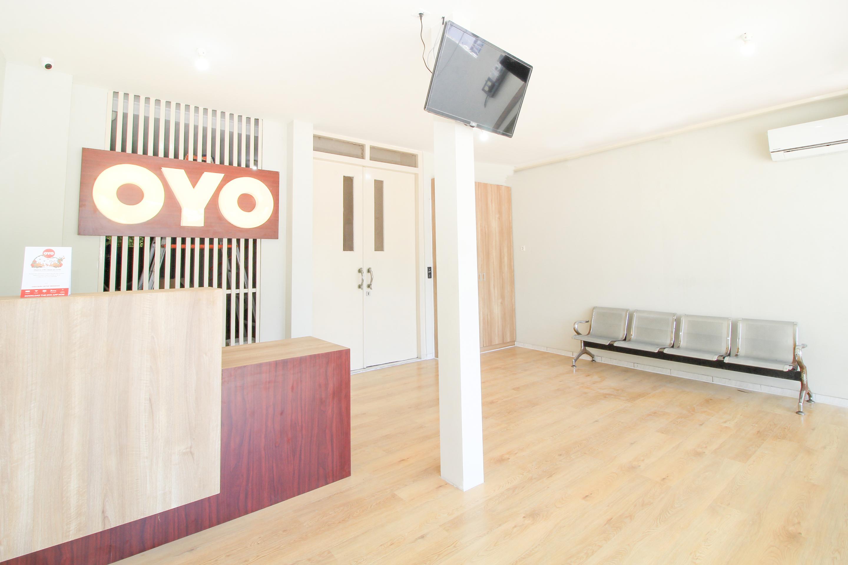 Super Oyo 168 K-15 Residence Сурабая Екстер'єр фото
