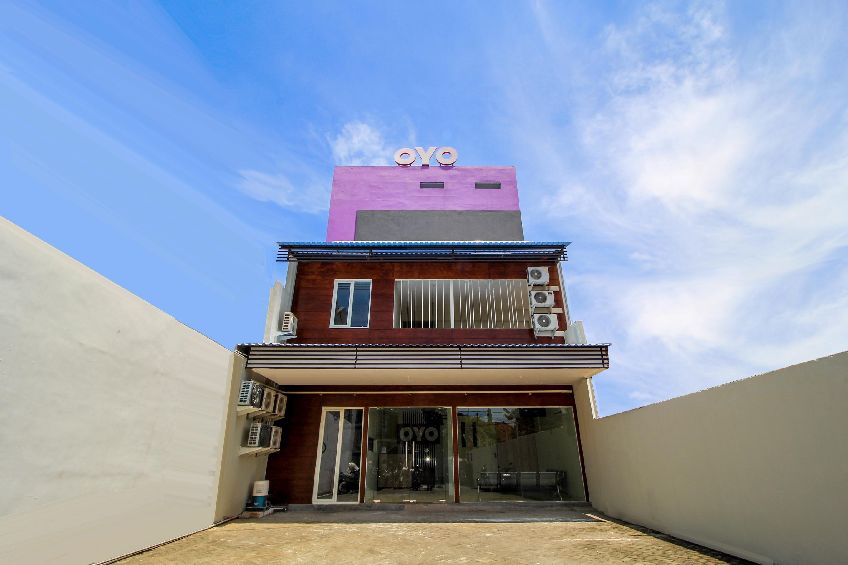 Super Oyo 168 K-15 Residence Сурабая Екстер'єр фото