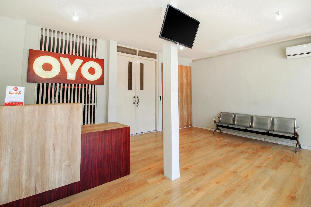 Super Oyo 168 K-15 Residence Сурабая Екстер'єр фото